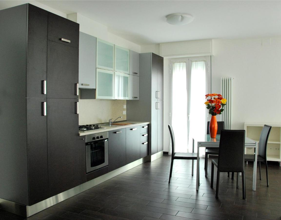 Casa Vacanze Aurora Centro Римини Екстериор снимка