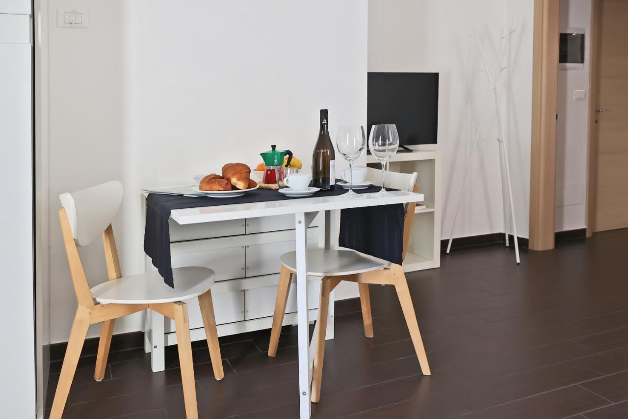 Casa Vacanze Aurora Centro Римини Екстериор снимка