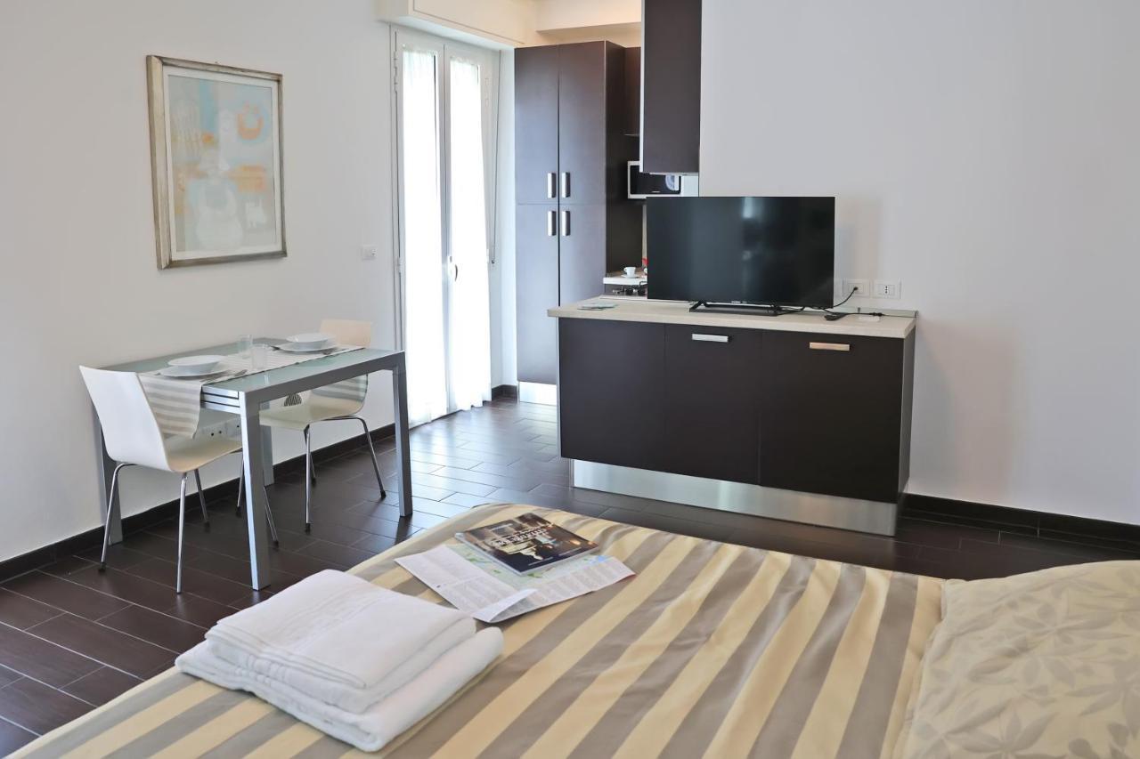 Casa Vacanze Aurora Centro Римини Екстериор снимка