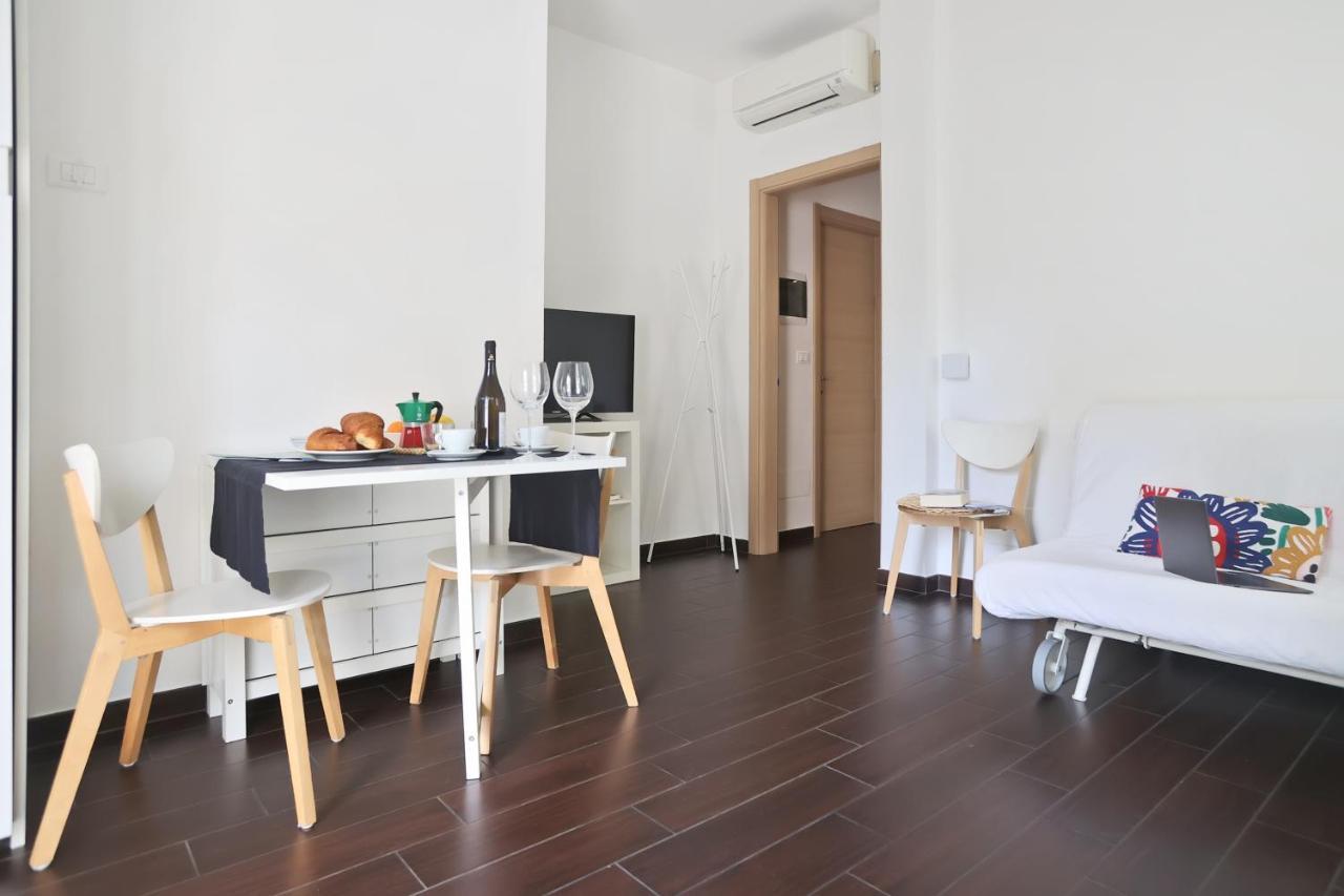 Casa Vacanze Aurora Centro Римини Екстериор снимка