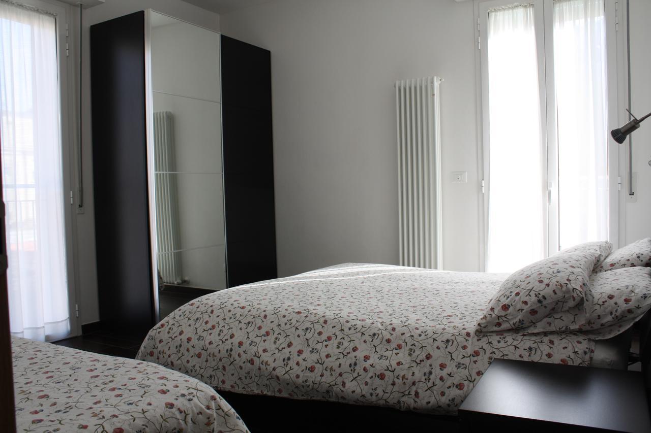 Casa Vacanze Aurora Centro Римини Екстериор снимка