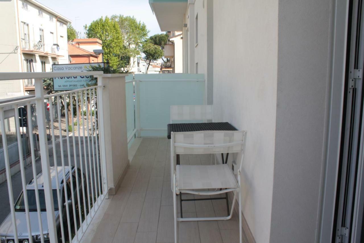 Casa Vacanze Aurora Centro Римини Екстериор снимка